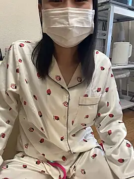 Snapshot of mia2_jp chatting on November 19, 2025, 5:29 am mia2 jp online show from November 19, 2025, 5:29 am