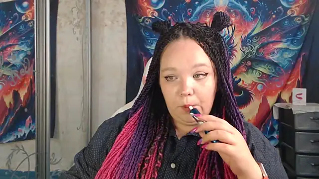 Snapshot of Sweet_But_Evil chatting on October 3, 2025, 12:35 pm Sweet But Evil online show from October 3, 2025, 12:35 pm