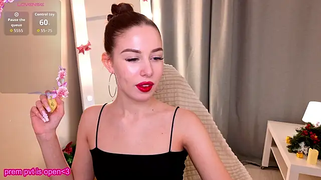 ChloeSammers online show from December 20, 2025, 1:51 pm