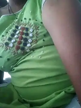 Snapshot of LOVE-VIKA chatting on February 17, 2026, 5:59 am LOVE-VIKA online show from February 17, 2026, 5:59 am