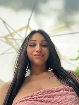 Snapshot of ilariea_girl chatting on May 23, 2026, 12:42 pm ilariea girl online show from May 23, 2026, 12:42 pm