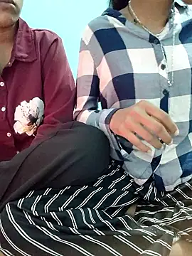 Snapshot of Unique_girls90 chatting on January 12, 2026, 2:00 pm Unique girls90 online show from January 12, 2026, 2:00 pm