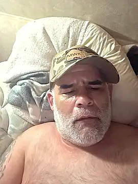 Snapshot of DeeBestEver chatting on January 11, 2026, 6:13 pm DeeBestEver online show from January 11, 2026, 6:13 pm