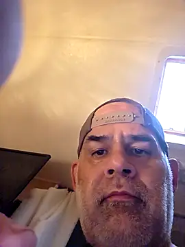 Snapshot of DeeBestEver chatting on March 2, 2026, 3:30 pm DeeBestEver online show from March 2, 2026, 3:30 pm