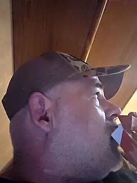 Snapshot of DeeBestEver chatting on March 20, 2026, 6:24 pm DeeBestEver online show from March 20, 2026, 6:24 pm