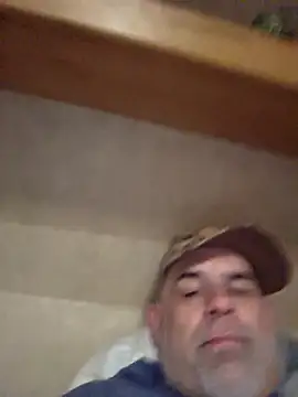 Snapshot of DeeBestEver chatting on March 28, 2026, 10:31 pm DeeBestEver online show from March 28, 2026, 10:31 pm