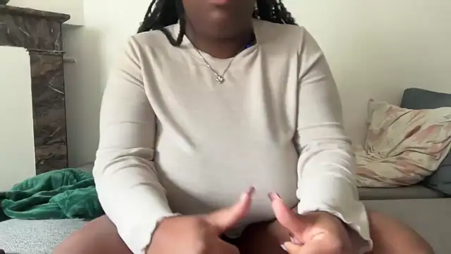 nanaisbackk online show from March 7, 2026, 12:13 pm