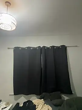 Victoria6989 online show from February 4, 2026, 1:28 pm