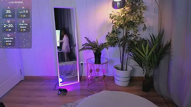 PollyMayer online show from February 22, 2026, 9:35 pm