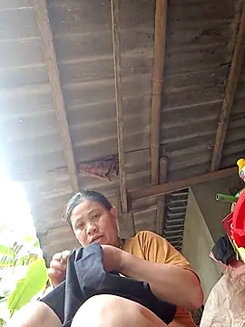 bae-bae online show from October 16, 2025, 1:39 am