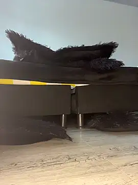 SaraMistick online show from November 15, 2025, 1:07 pm