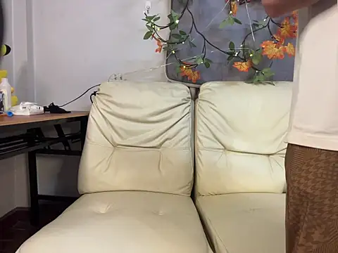 zghn88 online show from November 17, 2025, 8:20 am