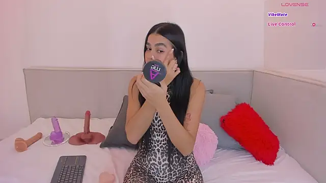 Samara hale online show from November 1, 2025, 3:19 am