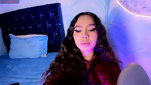 laylaa fox online show from October 14, 2025, 6:52 pm