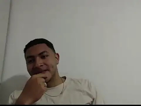 Snapshot of Ander_Wolf chatting on January 15, 2026, 3:33 am Ander Wolf online show from January 15, 2026, 3:33 am