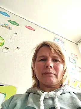 Masha412111 online show from October 2, 2025, 11:06 am