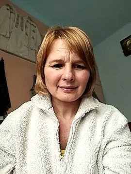 Masha412111 online show from April 8, 2026, 7:19 am