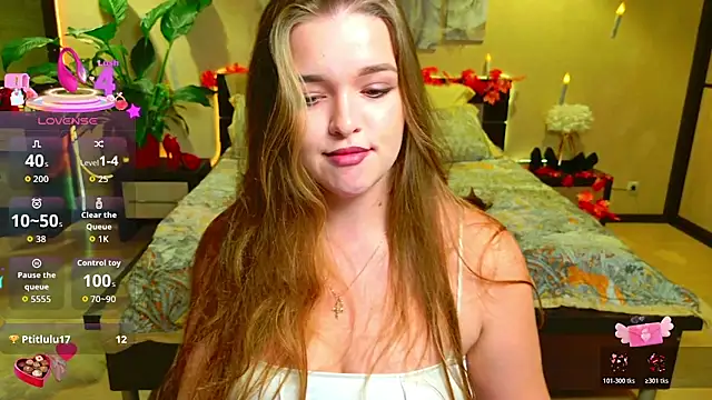 EmilyWhispers online show from November 12, 2025, 9:14 pm