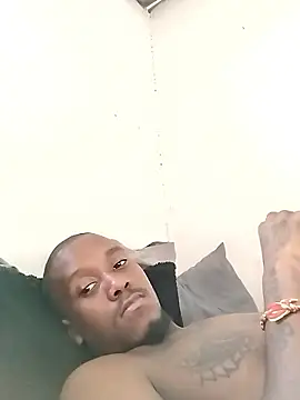 Snapshot of Thabisomgaga1 chatting on January 11, 2026, 1:05 pm Thabisomgaga1 online show from January 11, 2026, 1:05 pm