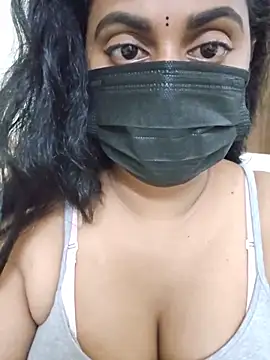 Snapshot of Dheronika_sweetie chatting on June 7, 2026, 6:22 pm Dheronika sweetie online show from June 7, 2026, 6:22 pm