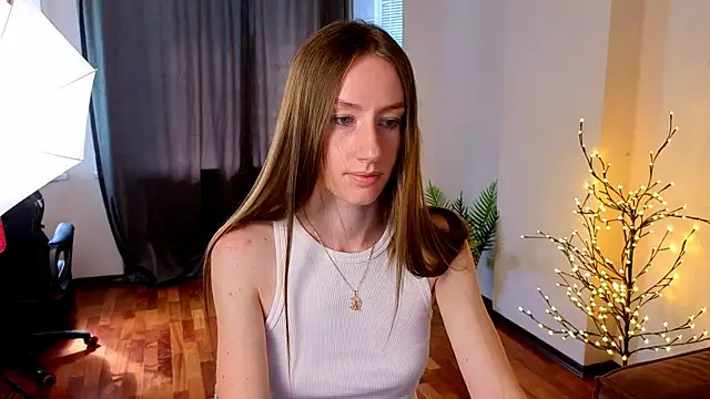 Snapshot of GoldenRose_ chatting on June 26, 2026, 12:31 pm GoldenRose online show from June 26, 2026, 12:31 pm