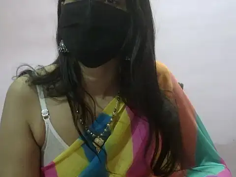 Snapshot of Laila_Cute chatting on April 5, 2026, 3:31 pm Laila Cute online show from April 5, 2026, 3:31 pm