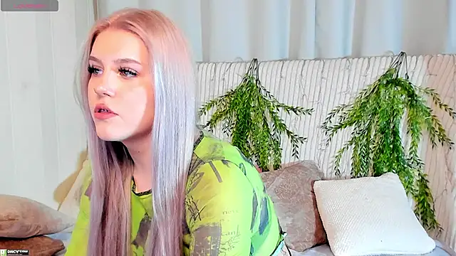 Malisha kiss online show from October 28, 2025, 9:46 am