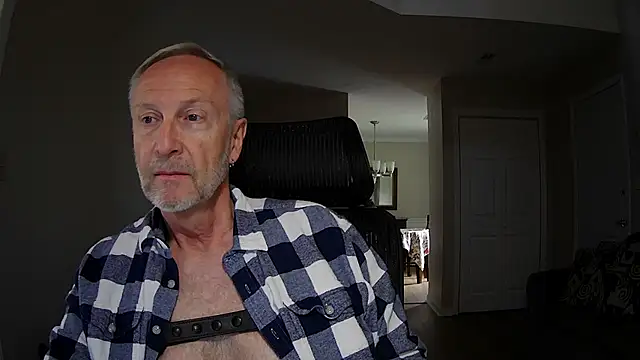 ApolloThrust online show from October 12, 2025, 6:18 pm