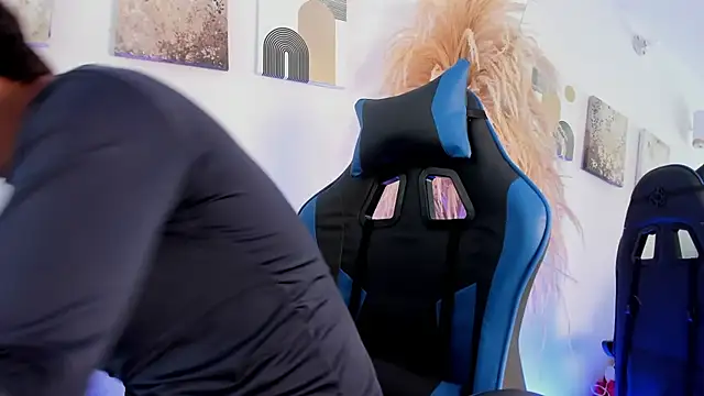 Thiago Connor21 online show from March 26, 2026, 8:14 pm