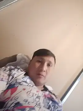 Chyynoxxx online show from June 6, 2026, 8:13 pm