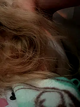 pleasedontpressaredburton online show from October 6, 2025, 11:29 am