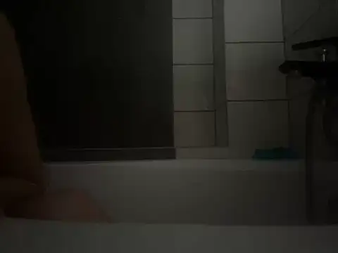 pleasedontpressaredburton online show from October 27, 2025, 7:56 am