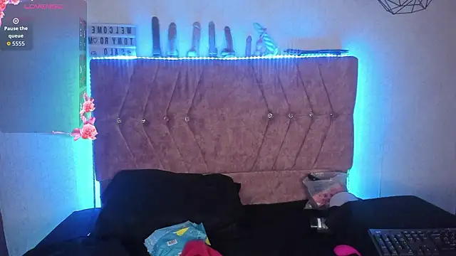 Mia lopez 1 online show from March 8, 2026, 12:30 am