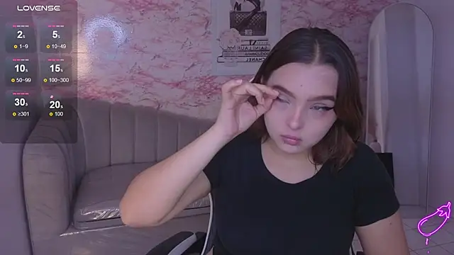 mia foster t online show from March 2, 2026, 1:18 pm