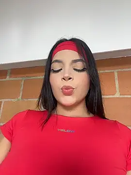 ArieliciousXXX online show from April 18, 2026, 1:15 pm