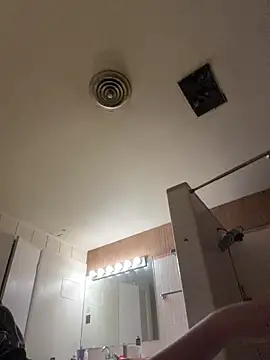 allnaturalmermaid online show from March 19, 2026, 3:21 am