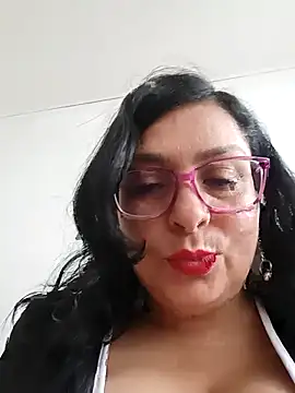 Snapshot of pilar_11-84 chatting on October 8, 2025, 4:04 pm pilar 11-84 online show from October 8, 2025, 4:04 pm