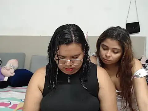 Snapshot of Charlotte_Rot2 chatting on October 15, 2025, 4:51 pm Charlotte Rot2 online show from October 15, 2025, 4:51 pm