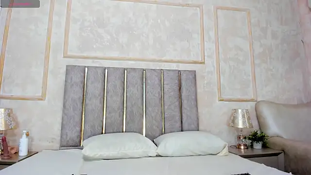 Nahomycarterr online show from November 30, 2025, 7:40 pm