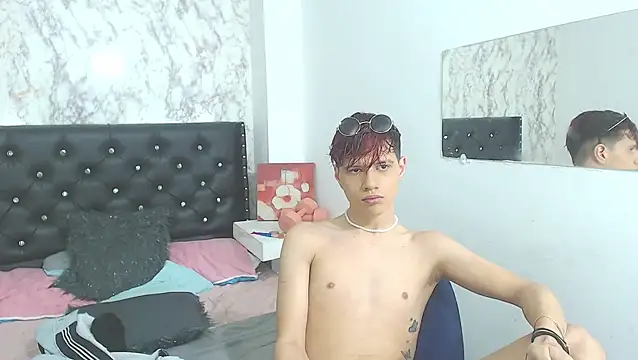 Patrick-Rios online show from October 9, 2025, 7:01 pm