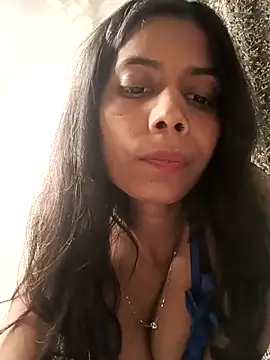 zoya your online show from November 13, 2025, 2:21 am