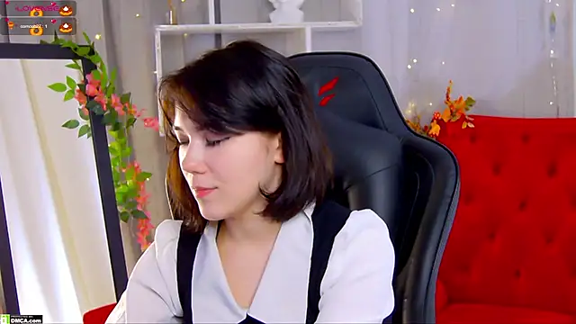 Kelly foox online show from November 27, 2025, 11:01 am