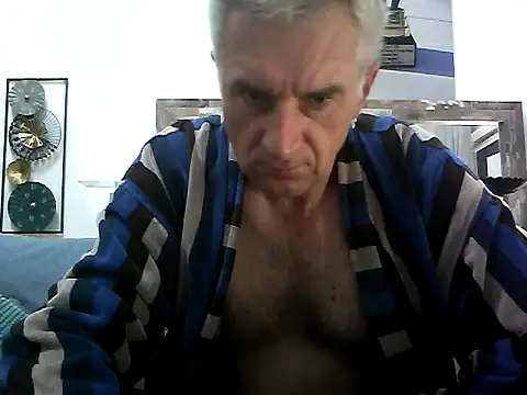 Vintermelon2 online show from October 3, 2025, 6:32 am