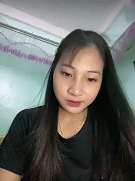 banlinh004 online show from October 6, 2025, 6:00 am