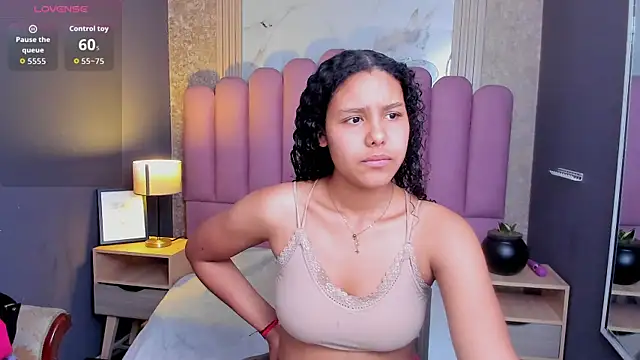 AriaVega online show from December 20, 2025, 12:45 pm