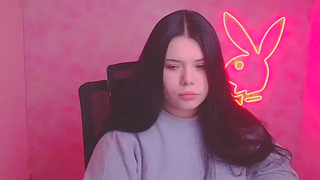 Mona Esty online show from November 7, 2025, 7:14 pm