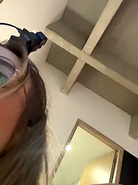 Lisa Belluci online show from October 7, 2025, 10:07 pm