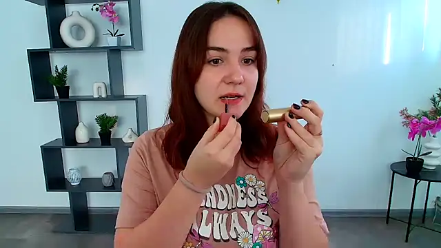 OliviaMontgommery online show from November 14, 2025, 6:12 am