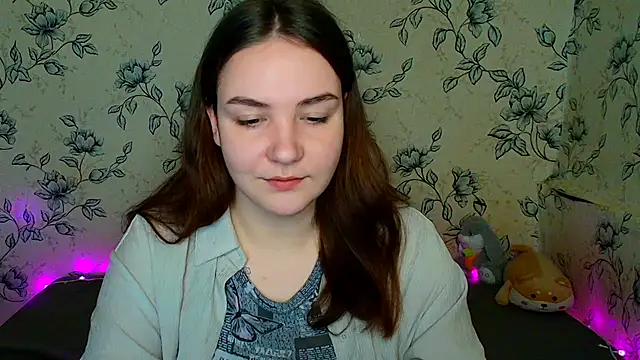 OliviaMontgommery online show from April 19, 2026, 10:14 am