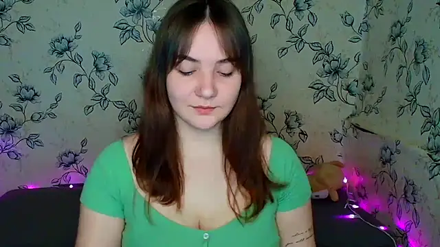 OliviaMontgommery online show from April 25, 2026, 11:57 am